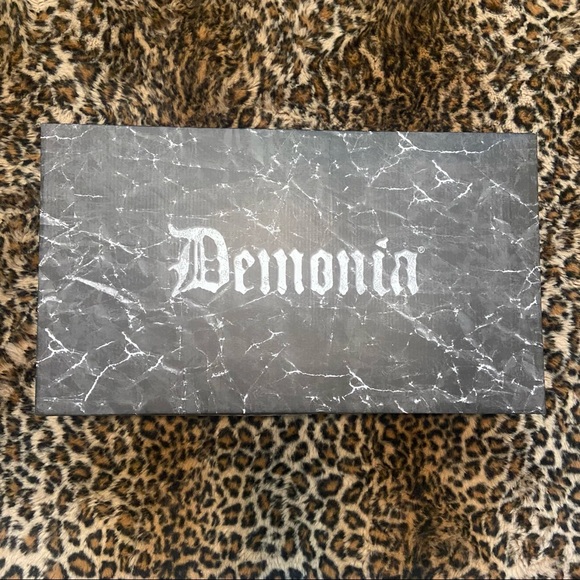 Demonia PURE VIGILANCE 2.0 PLATFORM BOOTS - Picture 8 of 8